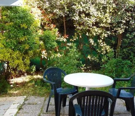 Trilocale Con Giardino In Centro, - N157 Apartment *
